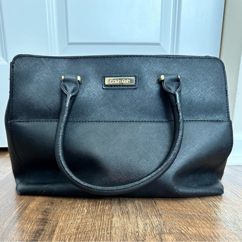 Calvin Klein Black Satchel Bag with Structured Design